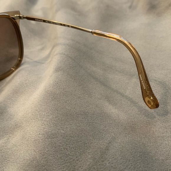 NWT Coach HC7135 Sunglasses, Light Gold/Brown/Light Brown Grey Gradient, 54 mm - Picture 8 of 10